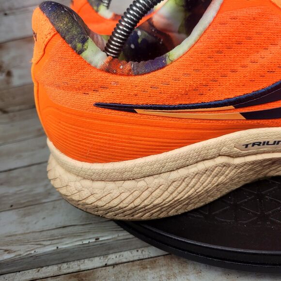 Saucony Triumph 19 Men's Size 11 Athletic Running Training Walking Shoes - Picture 3 of 13